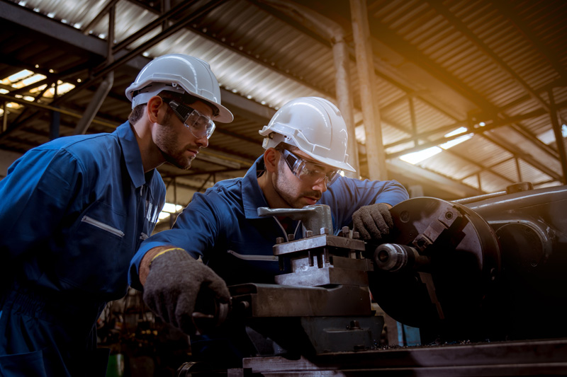 Professional imagery illustrating B2B networking and digital communication